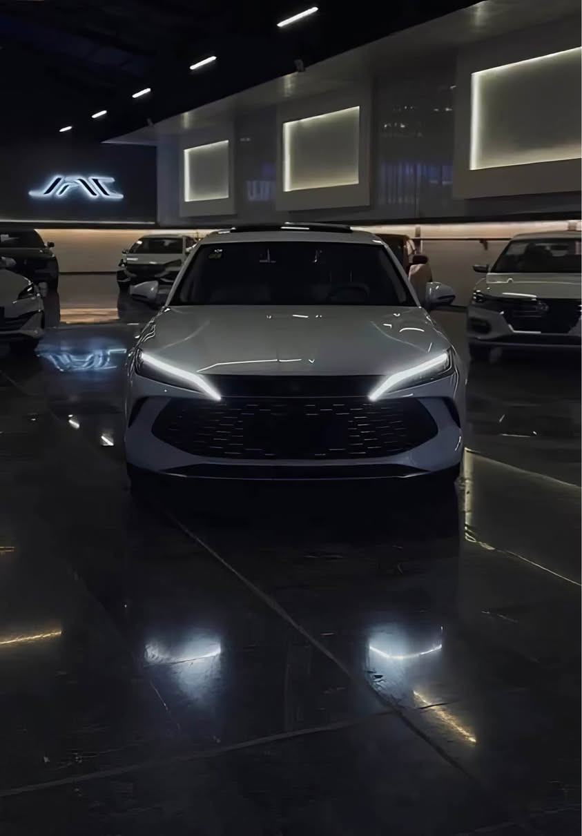 BYD QIN L FULL   2025
سياره كه ته نها 1000هه زار رويشتوه هيجي نيه كامل ئه شياي خوي له كه له 2سويج و كارتي خوي له كه له واير شه عني خوي فاست جارج و شه عني ئاسايي له كه له فول ماسفاته 12كاميره +ئؤ تؤ بارك +بانوراما +ناوكرئيمي +كوشن جلد و كاره باي +رادار باتري كه وره ي 2100سياره كه ١مانكو نيوي ماوه بو ره قه م سعرش 165مه جال
*********** أربيل, العراق
