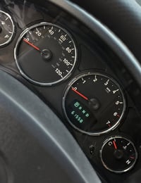 قبل  كلشي ركزلي السيارة شكد ماشية 🙏  سلام عليكم جيب لبرتي موديل 2010 م...