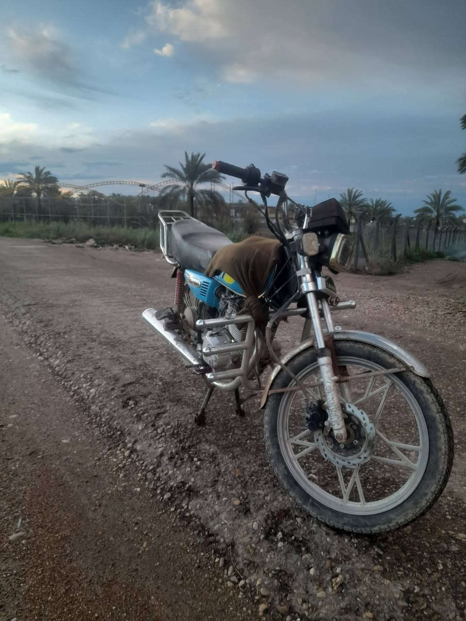 السلام عليكم
مرخصت مدير الگروب 
متاح دراجه للبيع سيفان موديل 2022سعرها 400 وبيها مجال للناس الطيبه 🌹
مكاني تاجي منطقت الشيخ حمد قرب جامع الشيخ حمد 
رقمي ***********
