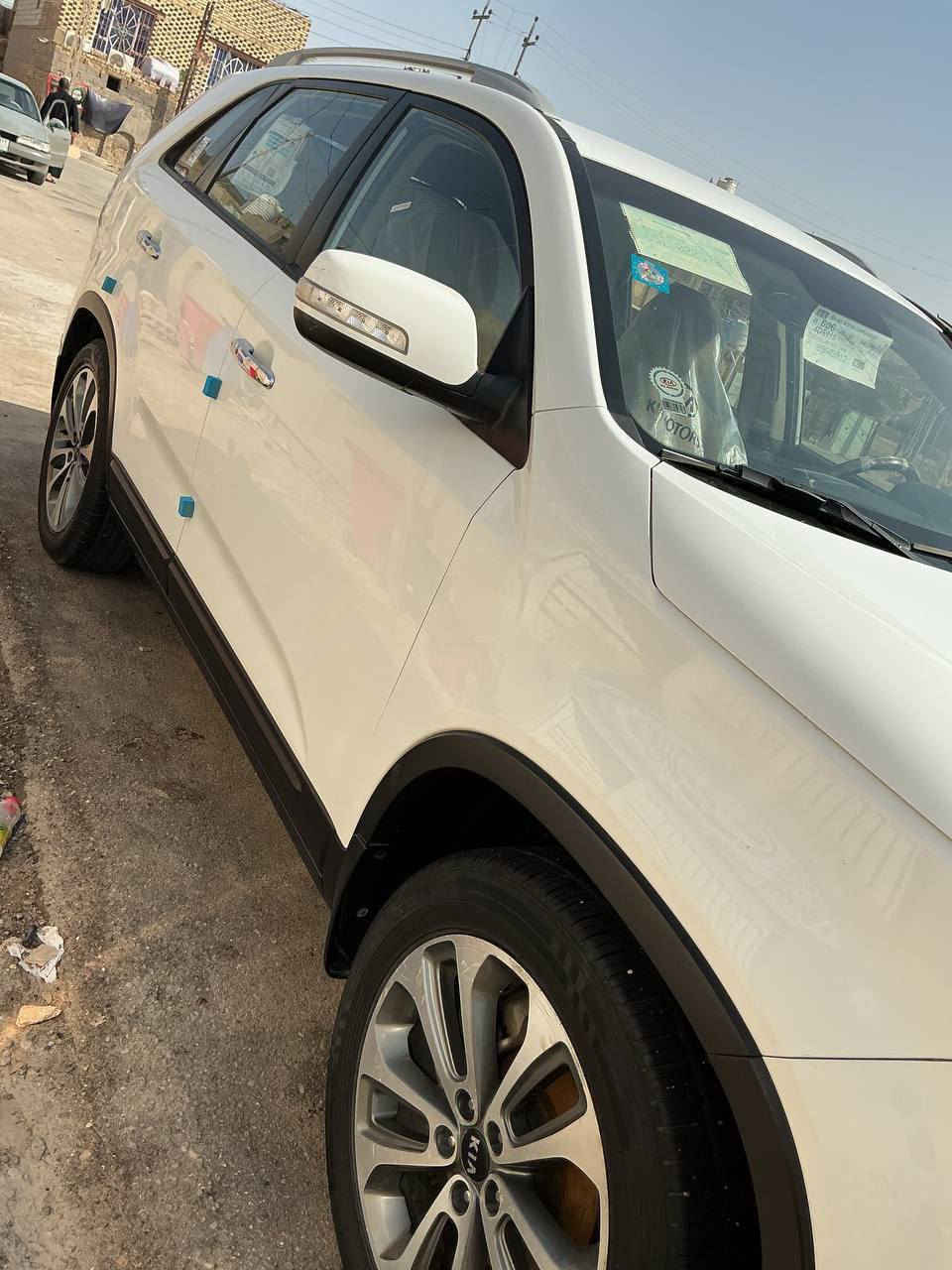 سورنتو 2014 شكل 2015 ابيض
وارد خليجي بيه باب مرشوش 
محرك 6سلندر+مبدل كازكيت 
نضام الإيكو 
حساسات امامي وخلفي
مرايات كهرباء 
اشاير بل مري 
سبعة راكب 
ثلاث قطع تبريد 
تحكم ستيرن
السيارة بأسمي 
السيارة نظيفة مالجناي 
تحويل ثاني يوم 
تخم تاير جديد 
تبريد ثلج 
حداديه جديده 
رقم ميسان الجديد 
مكان السياراه ذي قار قضاء الشطره 
سعر187وبيه مجال
للاستفسار اكثر وتساب فقط 
***********
