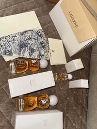 لأن الانطباع الأول يبقى… اختر عطرك بعناية.  مجموعة مختارة من العطور ال...