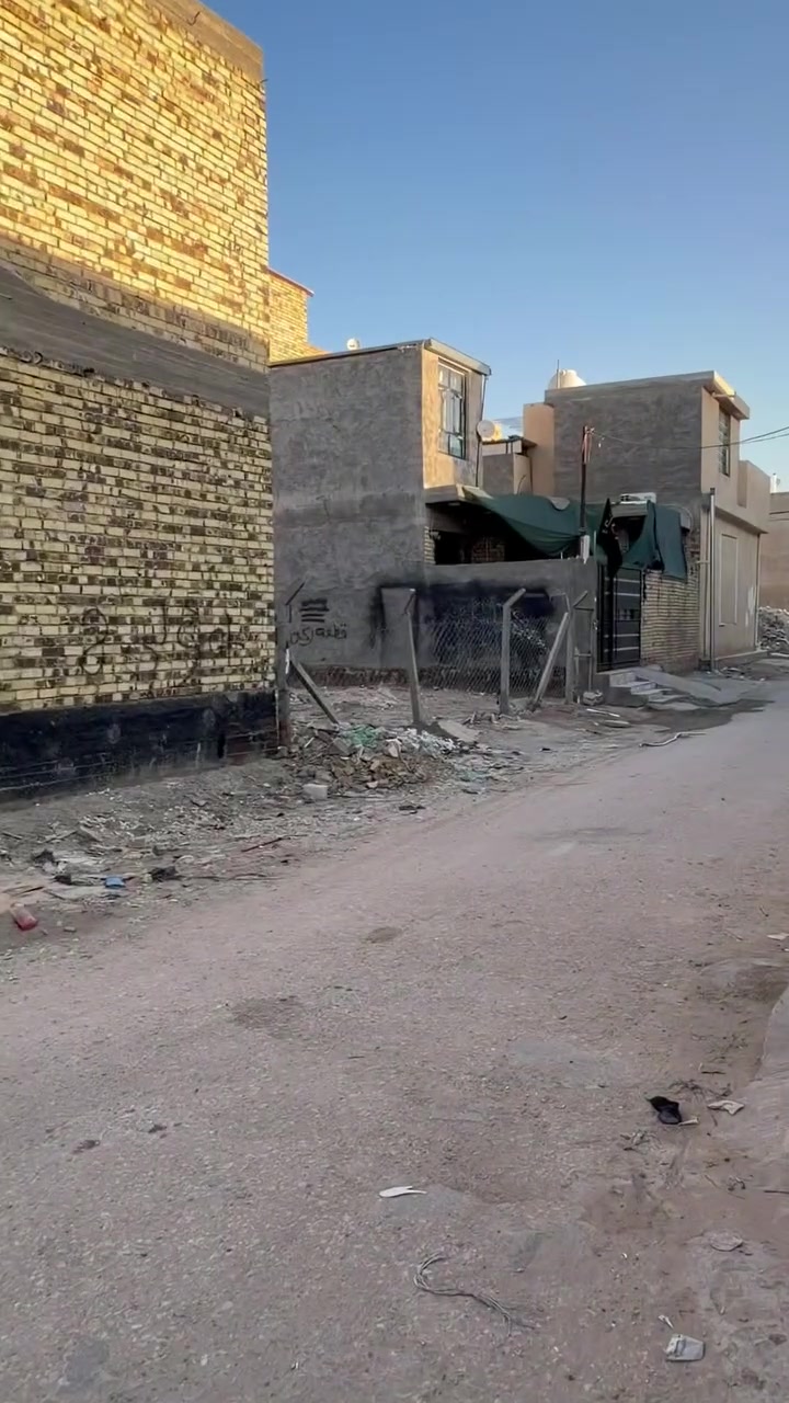 توفر اليوم قطعة أرض مميزه ومناسبه جدآ🔥
موقع القطعه 🌍حله  شارع 80  تقسيم الخلف مول نون .. التقسيم جاهز كهرباء ماء تبليط مجاري .. القطعه على تبليط مباشرآ وبصف الركن يعني مميزه وحلوه 

 مساحةالقطعه  //100 مربع واجهية 10 نزال 10 🚧 موقع كلش حلو ومخدوم منطقه حلوه

 سعر القطعه وأتساب فقط أو تصال 📞

 للاستفسار اكثر مراجعة مكتب الامير للعقار وللمقاولات العامة   مقابل محطة اضواء الحله 

او تصال على 

ارقام التأليه //‏‪***********‬‏
