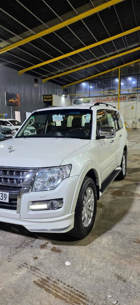 السلام عليكم
باجيرو حبتور فول مواصفات
 2019 مكفوله ماشيه 54 كم
رقم اربيل بأسمنه شرط التحويل 
سعرها 250 وبيه مجال بسيط
***********
