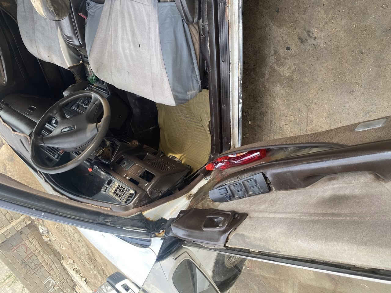 السلام عليكم                                                                   مارك  كصيف 1991  سياره نظيفه وخير من الله محرك ونجي جديد وناعم  كير  كشرته واظح بل صوره راعيه موجود بصره سياره سنويه 27تنتهي السعر 35 وبيه مجال  رقم ***********ما متواجد عل نت
