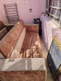 كنبة ١٠ مقاعد • جديد • رجل مكسورة