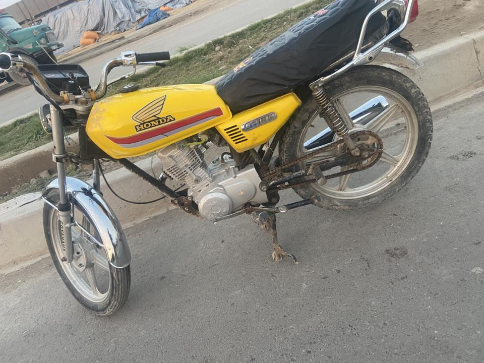 سلام عليكم دراجه للبيع مكفوله الدراجه تعمير جديد مديل 2019مامفتوحه مكاني بغداد الكمالي قرب المشتل  رقم الهاتف ***********
