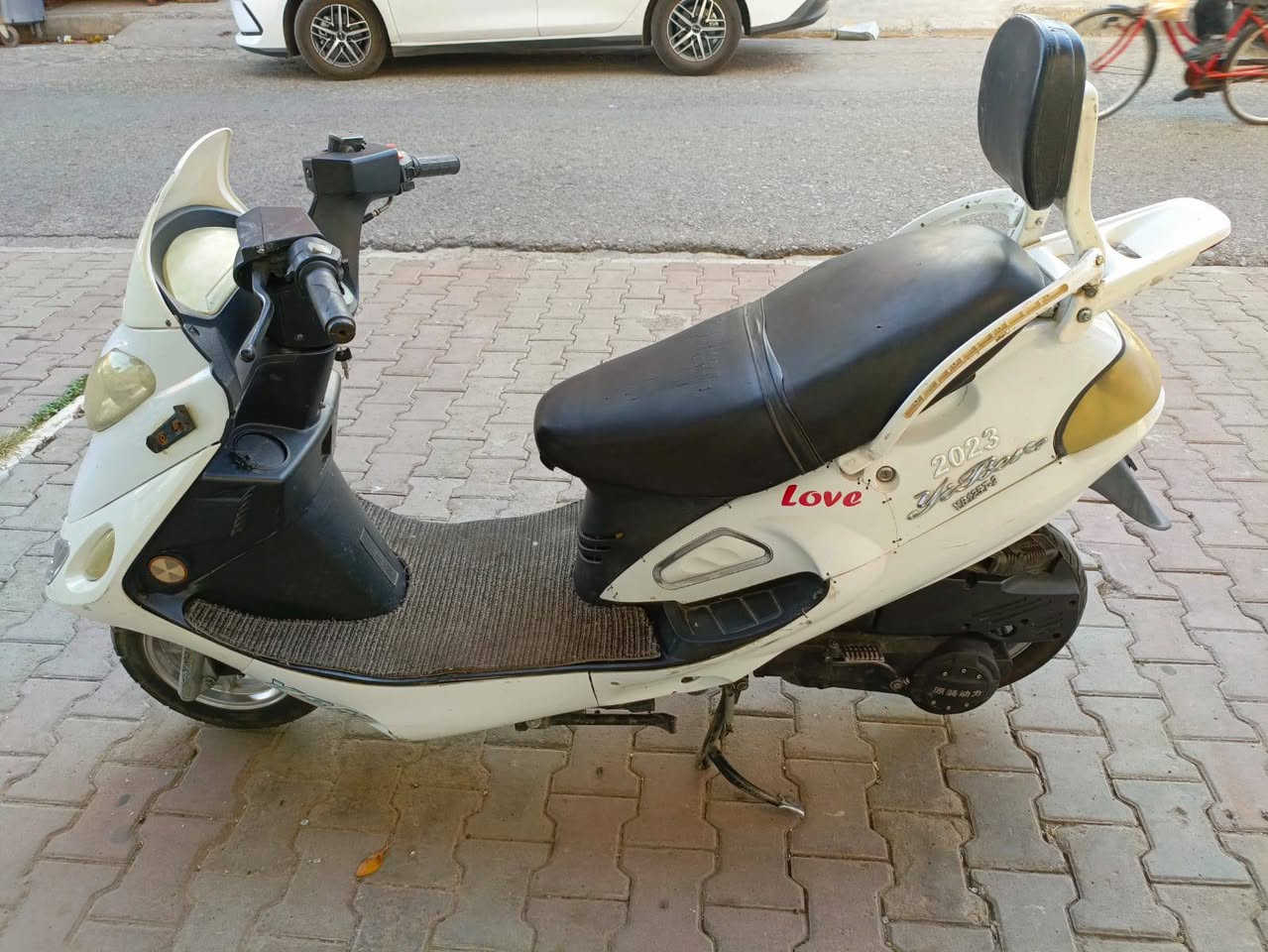 ماطور مرزي اتوماتيك للبيع
شغال مكينة كبس سعر 300 ألف
 للتواصل خاص او واتساب  ***********
