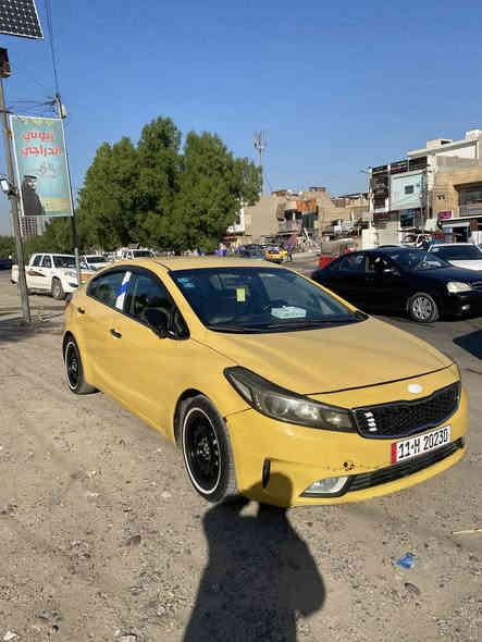 فورتي 2017 
حادث جاملغ وبنيد 
تخم تاير 
تبريد منضومه جديده 
دوشمه بل نواب 
كشنات تدفئه 
اشاير بل مري 
بصمه تحكم ستيرن 
شاشه
قطعتين تبريد 
صندوق ذكي من تتقرب يمه ينفتح
لايت امامي بك لايت لد 
مري شفط 
كير at
مكينه gdi مفتوحه
سياره جديده ربع متذب عليهه ماشيه 140  
مكاني البياع 
السعر124
باسمي السياره هزه جديده هيئه مصفره 
***********
