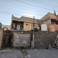 بيت للبيع في منطقه الحسينيه ملك صرف موقع شارع عشرين جامع الصبار قريب ع...