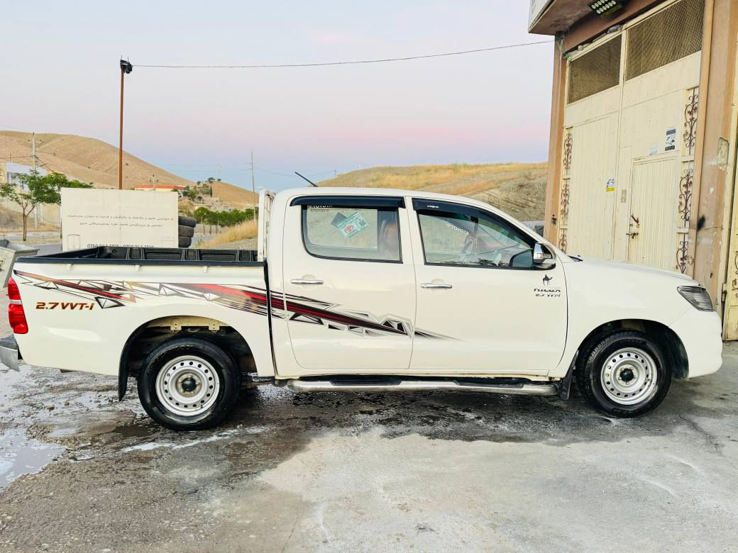 تویوتا ھایلوکس
Toyota hilux 2013
بۆفرۆشتن 
گێر عادی
گێرو مەکینە بەشەرت
چوار تایەی لوکی لەسەر
زور توندو تولە
یەک دینار مەسروفی تیا نیە
پێشەوە جەمپێکی هەیە ناوفۆرمیکا شاشەئایپات کوسین جلدی بیلادی هیچ مسروفێکی نیە 
نرخ 190و مەجال
شوێن ناحیەی سکتان
موبایل ،واتساب***********
ئەگەر موشتەری پەیوەندی بکە 
ھەمو شتم نوسیوا رانية, السليمانية
