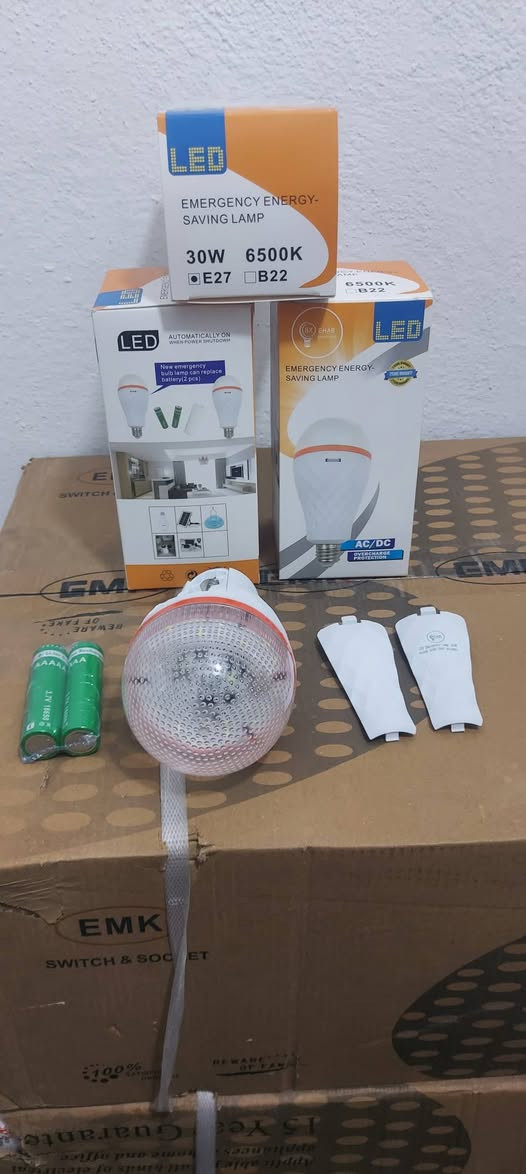 السلام عليكم
متوفر الان 
وبسعر مناسب جدا
مصباح بارد ٣٠ واط اصلي اناره قويه جدا
بطاريه ليثيوم اصليه خارجيه عدد ٢ قابله للاستبدال
الشحن من ٣ ابى ٥ ساعات 
التوصيل كافه المحافظات ٣٠٠٠ دينار
وات ساب ماسنجر
***********
