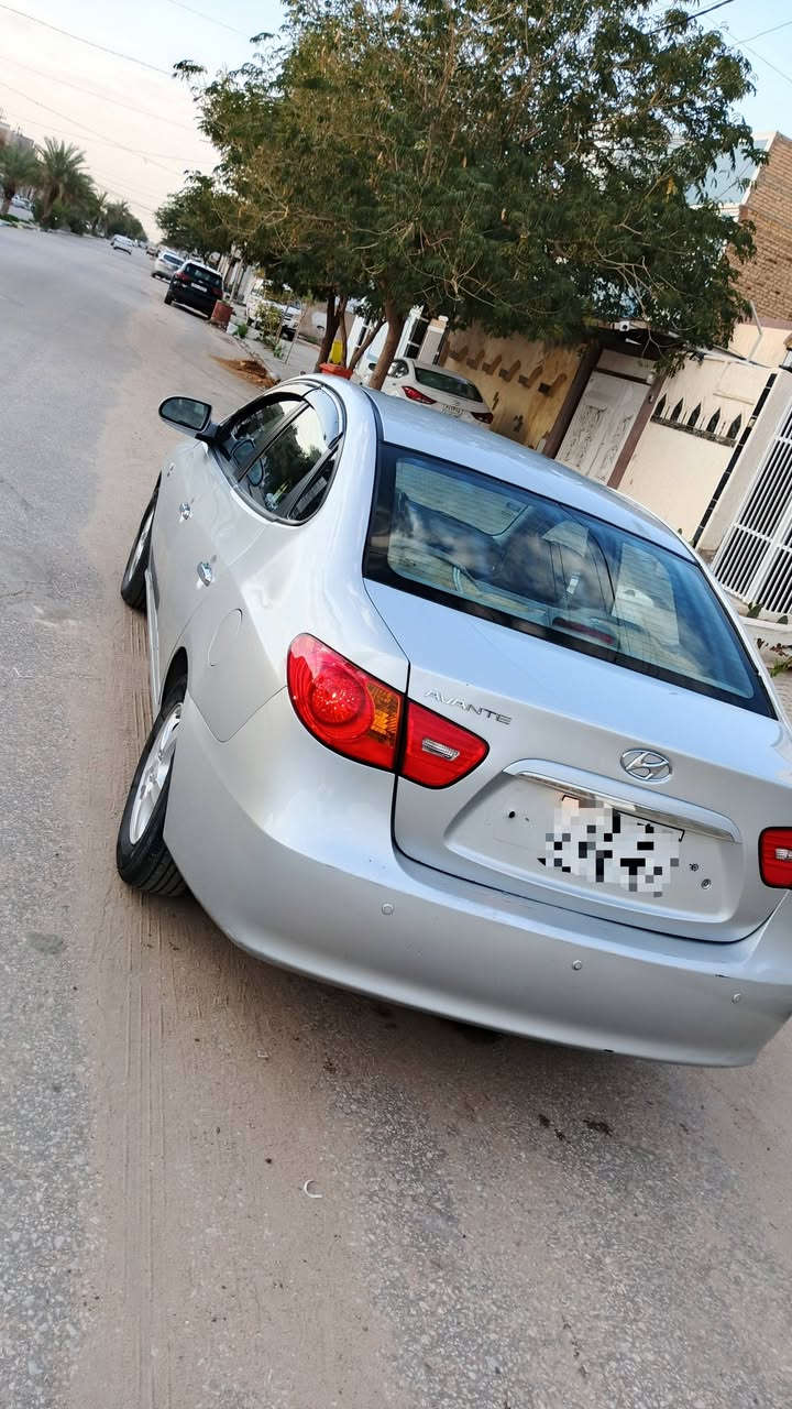 البيع امراوس
النتره موديل 2009

دخول جديد كارتون وجاهزه من كلشي سياره بدون اي نقص

ادوات ادوات كصه جنط

متوم طبق اصل

محرك 2000مرغوب

حداديه جديده

تبريد شغال

مري شفط

محرك وكير كفاله

مكان السياره نجف

السعر 40وبيه مجال قليل

***********
