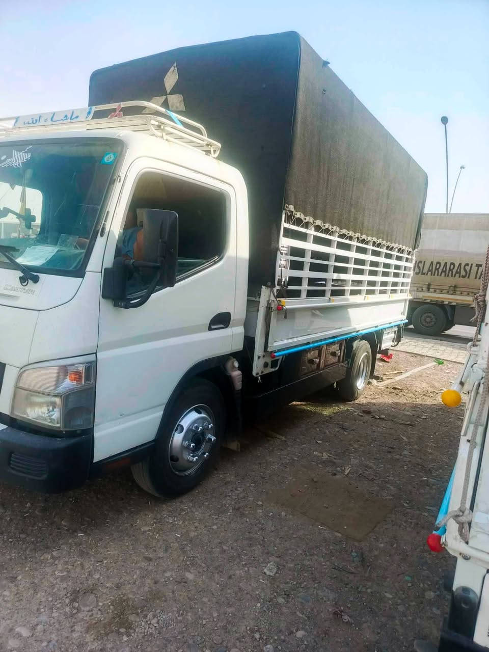 السلام عليكم كنتر للبيع موديل 20 سياره جهازه وحلوه كامله من كلشي حداده جلال مكفوله كفاله عامه تخم تاير مكانه بابل سعر ٢٤٥ وبيه مجال لشراي
للاتصال ***********
