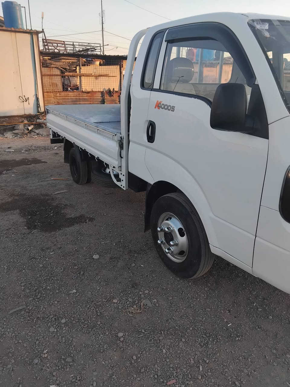 سلام عليكم
 كيه  فحل مديل2013مشروع وطني سنويه 27 ألماني سياره كفاله عامه من الضربه و الكل تاير 13
شاصي كفاله حداديه تخم تاير 
العنوان: بغداد بلديات
رقم الهاتف:***********
