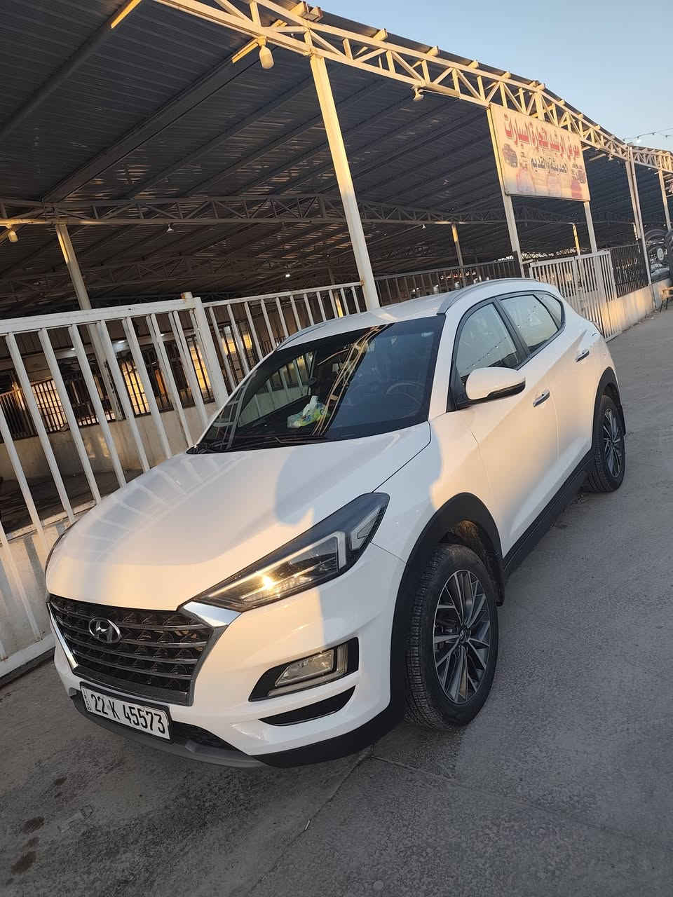 السلام عليكم توسان للبيع موديل 2019شركة الكاصد سياره جديده رقم جديد دولي بسمي بيها بس الباب باقي كفاله بدون صبغ السعر 190بيها مجال معارض السيارات اليوسفيه قرب سيطره 75مدخل بغداد ***********
***********
