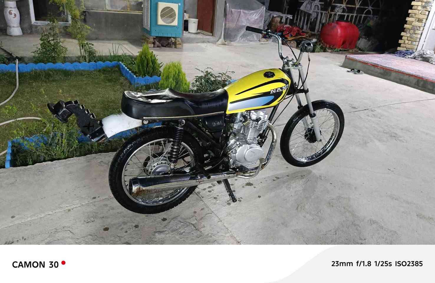 دراجه حلوه شاصي 21 اوراق كامله وتعمير 25 شلامجه كلها غراض اصلي شلامجه السعر 550 وبيها مجال مستعجل الشراي يتصل *********** مكاني حله كفل
