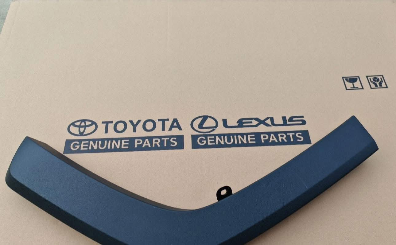 السلام عليكم قطع غيار تويوتا راف فور اصلي اصلي تفصيخ من موديل 2021 _2026 جميع قطع راف فور الاتصال ***********
