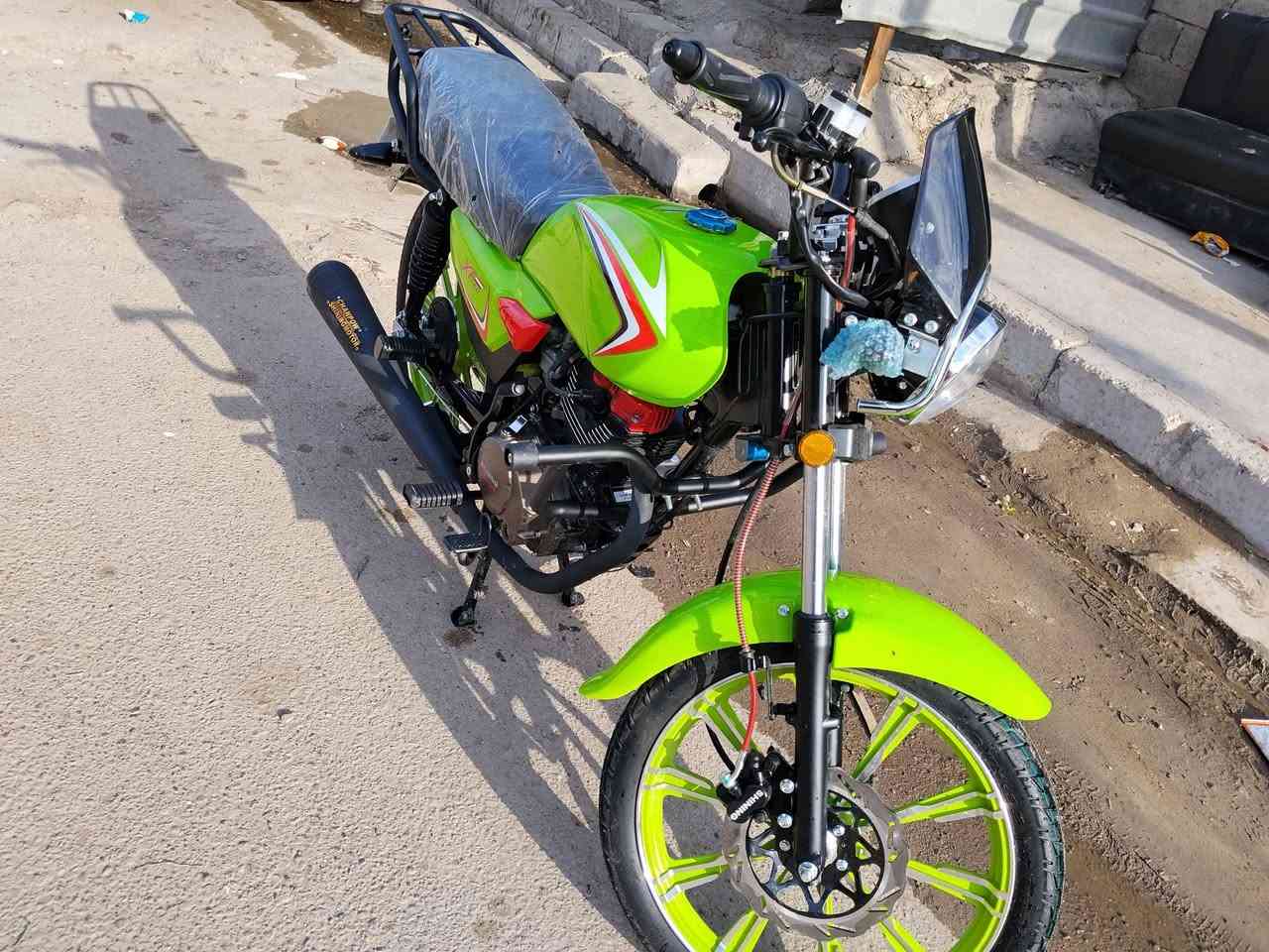 سلام عليكم دراجه شاينك موديل 25 اوراق اصولي ماشيه 5كيلو متر بس جديده مكفوله من الشخط 1400وبيه مجال.***********
