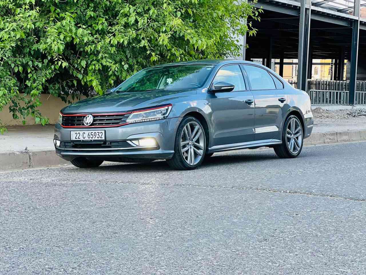 باسات ار لاين passat rline
محرك تيربو ( 2000 ) 
موديل ( 2018 ) 
السيارة بيها بوند صبغ بدون دواخل بدون ايرباك
لون نفطي

<المواصفات>

 تحكم ستيرن
رادار امامي 
توقف اضطراري
تحديد المسار 
رادار جانبي نقطة عمياء
رادار خلفي مانع اصطدام
كشنات جلد تدفئه 
جامات اوتو
داخل السيارة جلد اسود 
السيارة باسمي رقمها اربيل
السعر ارسال رسالة عالخاص
المكان السيارة اربيل
رقم الهاتف ***********
Watsap ✅ أربيل, العراق
