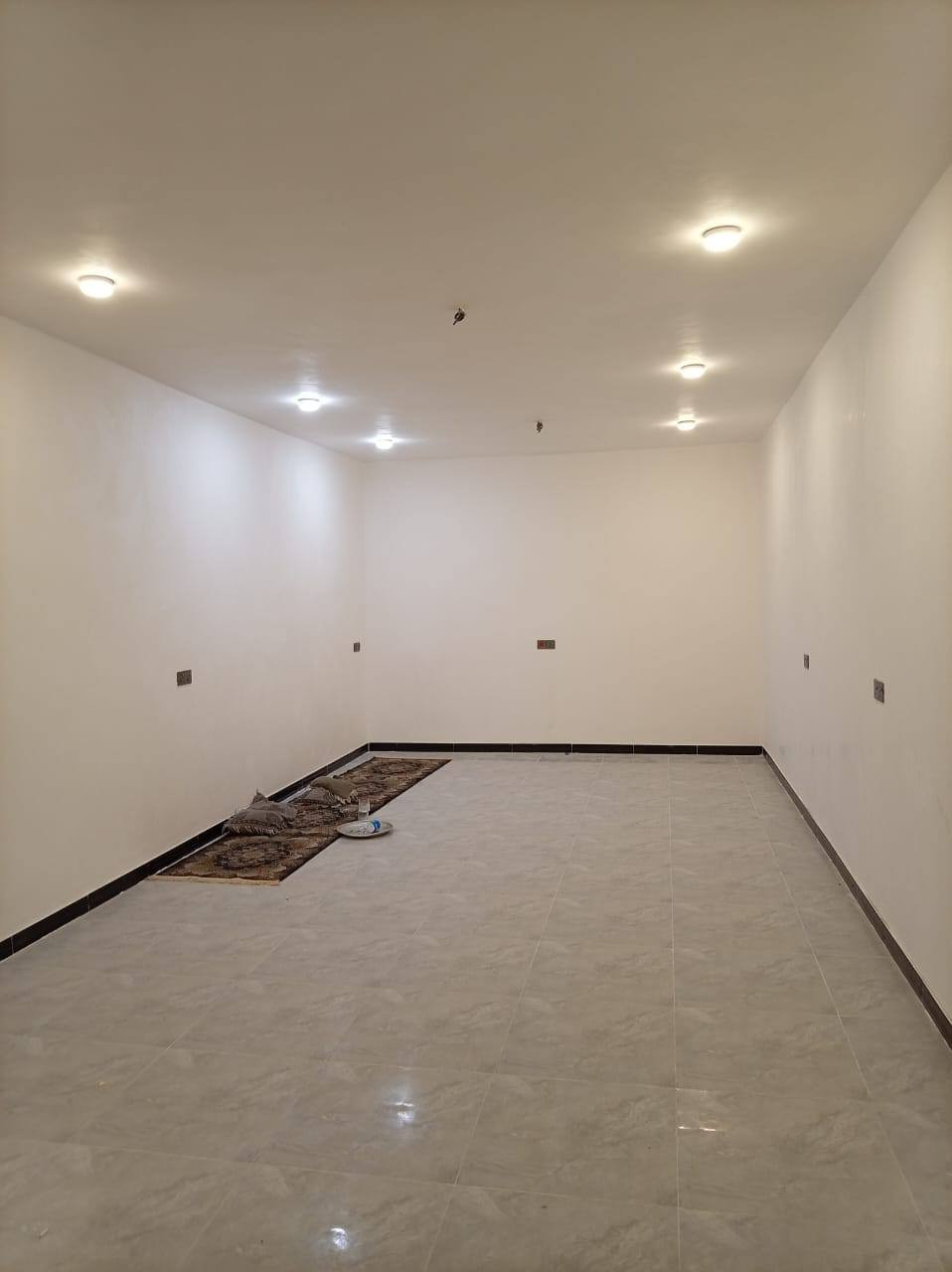 بيت زراعي للبيع بلسكان الصناعي دور سيد حمزة مساحت البيت 250 البيت صب كونكريت ثاني شارع عن الشارع الصب الجديد بيت نضيف وجديد وشغلا درجة ولة مستعجل علا بيعتة  التواصل *********** بي واتساب
