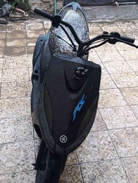 ماكس عدله • سلف • كهربايات