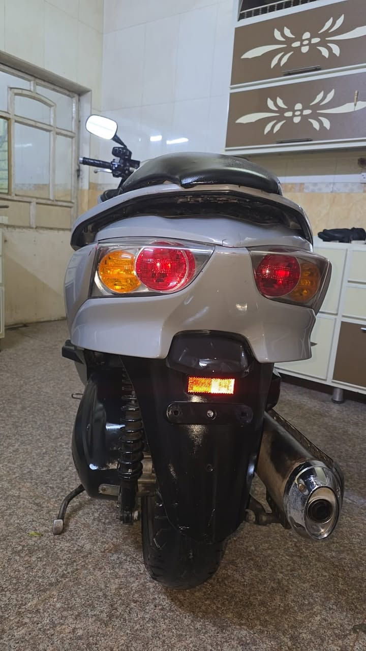 السلام عليكم فورزه 0/10 فئة s7 للبيع  الدراجه مكفوله  فقط مصبوغه جماليه اكفلك كلشي بيه وجديده بمعنى الكلمه الله شاهد  ب14 وبيه مجاب قليل للشراي مكاني بغداد جسر المثنى  اتصل وبيك وتدلل
واتساب ***********
رصيد. ***********
