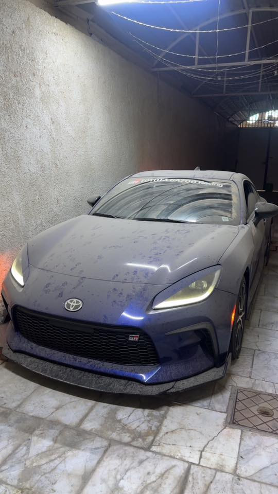 🚗 للبيع Toyota GR86.  
2023
المواصفات:
 • محرك 2.4 لتر بوكسر
 • 228 حصان
 • دفع خلفي
 • قير عادي 6 سرعات
 • شاشة معلومات 8 إنج
‏ • Apple CarPlay / Android Auto
 • أنظمة أمان وثبات متكاملة

حالة السيارة:
 • وارد امريكي
 • حادث مدكر وربع الباب حادث خفيف مصلحهن نفسهن بدون تبديل
 • فحص جاهز
 • لا تحتاج أي مصروف
       . رقم بصره حره بسمي 

السعر: ( $196) قابل للتفاوض ضمن المعقول
او مراوس حسب القناعة
للتواصل: خاص أو اتصال
***********
