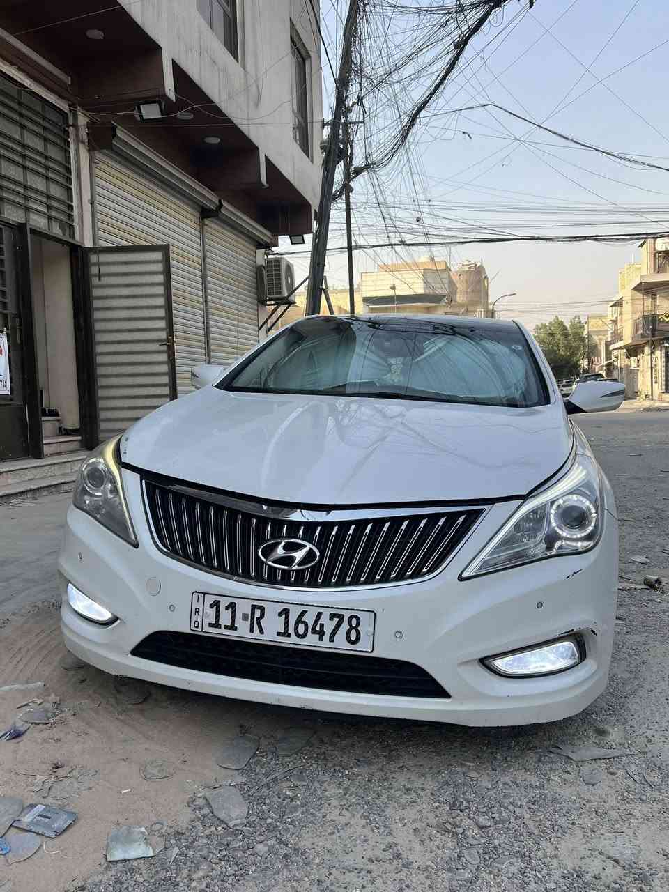 ازيرا موديل 2012
رقم بغداد 
✅ فول مواصفات
✅. VIp
✅رقم الماني دولي 
✅ بصمة تشغبل 
✅تخم تاير جديد
✅ويل كب 17
✅محرك ٦ سلندر خليجي 
✅فول 1/1 خليجي 
✅اللون ابيض صدفي 
✅تبريد قطعتين منفصل 
✅بانوراما 3حركات 
✅ستيرن شكل رياضي sport 
✅ ثلاجه 
✅تحكم ستيرن 4 جهات 
✅جلد قرميدي اصلي تطريز 
✅كشنات كهرباء السايق والصدر
✅ تخزين 2وضعية ميموري كشن 
✅تدفئة وتبريد كشنات امامي
✅منضومة ذنون عالي
✅حساس امامي خلفي
✅كشنات جلد لون ماروني
✅لد امامي خلفي ليزر
✅لايت زينون ناصي عالي متحرك
✅ايرباك عدد 8
✅نظام ABS بريك
✅ مانع انزلاق
✅نظام AUTO HOLD نزول منحدرات
✅بصمات عدد 3 مع الصندوق 
✅بردات جانبيه خلفيه بلادي
✅سماعات عدد 10 
✅بردات خلفية اصلي كهرباء 
✅ ضوء ابيض داخلي 
✅مري كهرباء شفط قلابة مع ضوء إشارة 
✅الماسحات حساس تعمل عند الأمطار
✅حداديه جديده 
السياره بيهه باب خلف السائق مبدل  نفس اللون 
والباقي كفاله 

🛑 السعر129 
المكان / ديوانية - حي الجامعه
***********
