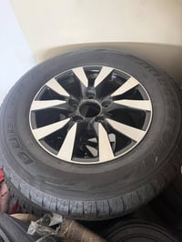 للبيع تخم تاير بارجستون ويلكب حجم ١٨ مال لاندكروز جديد مستخدم اقل من ش...