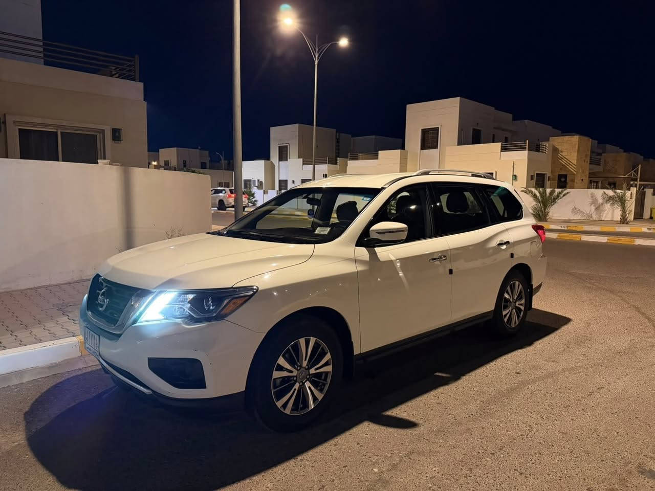 نيسان باثفايندر SV موديل 2019 للبيع
* الموديل: 2019
* الفئة: SV
* المحرك: 3.5 لتر V6
* القوة: 284 حصان
* عدد المقاعد: 7 ركاب
* كاميرا خلفية
* شاشة معلومات وترفيه
* بلوتوث ومنافذ USB
* مثبت سرعة
* بصمة تشغيل
* مكيف أمامي وخلفي
* مقاعد قماش
السعر140🤑
السيارة داخلة كلين بالعرق صار بيها شخوط ببابين السكن


**إذا كنت صاحب هذا الإعلان وتريد حذفه لأي سبب، رجاءا أرسل رسالة إلى الدعم الفني**