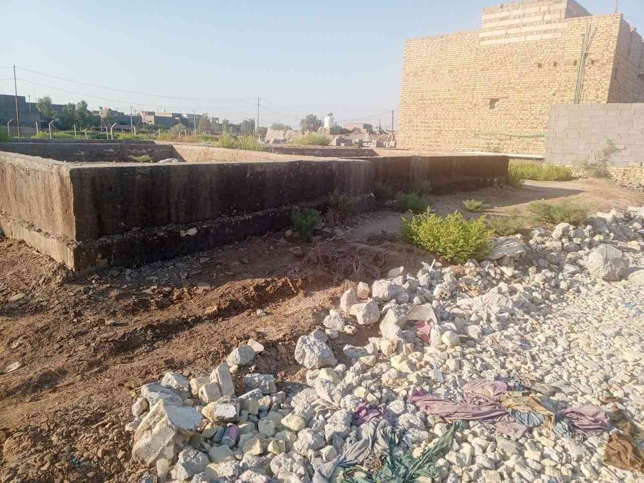 السلام عليكم قطعه ارض للبيع مساحه 270 نزله سوادي حي لمنصور رقم تليفون ***********
