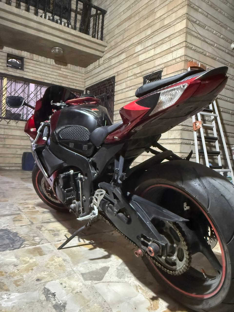 سلام عليكم جكسر للبيع مرقمة وسنوية
750cc 
2016
دراجة كاملة مكملة بدون نواقص من محرك وكهربائيات والخ
نقصها بس كفرين السمج واكعات

مكان الدراجة بغداد
***********
