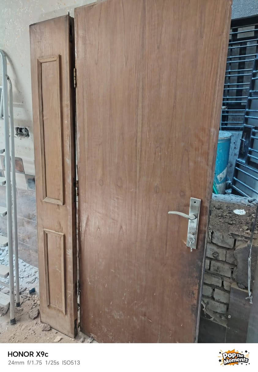 باب بدون جرجوبه سعره 50 مكان بغداد حي العامل للاتصال ***********
