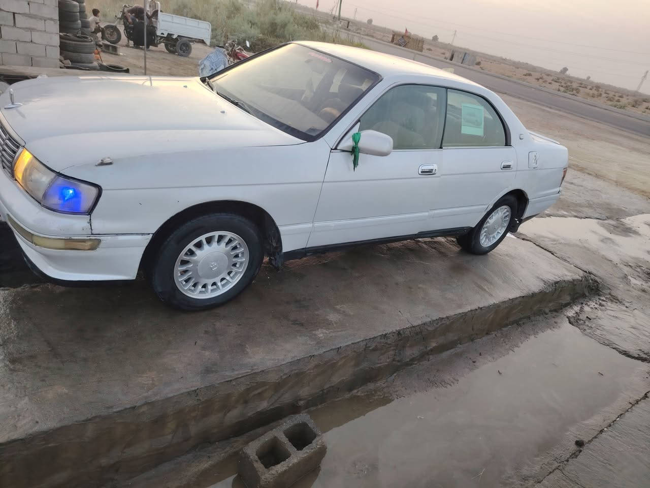 سلام سلام عليكم سياره بطه فصل موديل1994 رقم ديالى مشروع وطني  بسمي رقم نگليزي تحويل ثاني يوم كير ومكينه ثنين ونص  كهربايات شغاله كله مكفوله كص ونقل جثه حداديه حلوه تخم تاير شاشه  دواخل جديده  سياره خير من الله  السعر 40وبيه مجال مكان سياره ناصريه سيد دخيلل 
***********.    ***********
