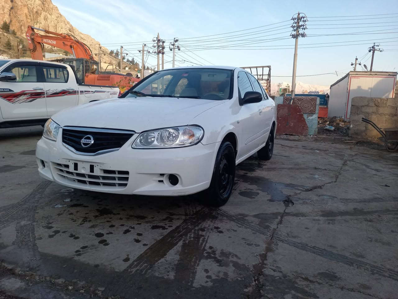 سە نی بڕاوە یابانی  2009  تۆماتیک  ناوزەرد  دەرووناوی لۆک  کامل مەسرە ف بی دە عم بی لیراوو بی تە قە  سەقفووشانی وەک شووشە  پیشوودوا کە پس  دووجام کارە با  دینار مسرە فی نیە   ***********    ***********  شوین سید سادق
