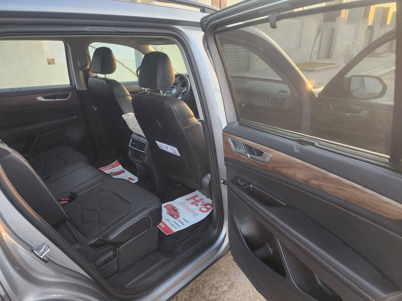 فولكس واكن اطلس 2024
فاملي    Se
سبعة راكب
مكينه 2000 توربو
فول مواصفات ماعدا فتحت السقف ماشية٤٢  الف كيلو
حادث كما موضح بالصورة بدون دواخل بدون ايرباك 
بجم كبس برغي مامفتوح بيه 
كشنات جلد
مقاعد تدفئة وتبريد
صندوك كهرباء
تدفئة ستيرن
قيادة ذاتية
اربع وضعيات قيادة
عدسات متحركة led
اربع ابواب بصمة
كامرة خلفية
تشغيل عن بعد
شحن لاسلكي
سنوية بأسمي تحويل فقط بدون وكالة
للإستفسار اتصال ***********
السعر ٢٧٥٠٠$ وبيها مجال
