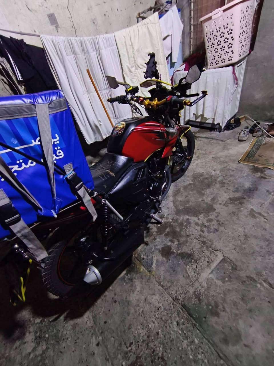 دراجه موتوراي بطح مكينه 200cc مكينه جديده استعمال 3اشهر برغي بلمكينه ما مفتوح كلجات بلاديه نهضه فول تفليق دراجه خير من الله نكره سلف التصوير ضالمها بلواقع بعد كلش احله وارتب سعر الدراجه مليونين وبيها مجال بسيط  للشراي للتواصل *********** واتساب واتصال
