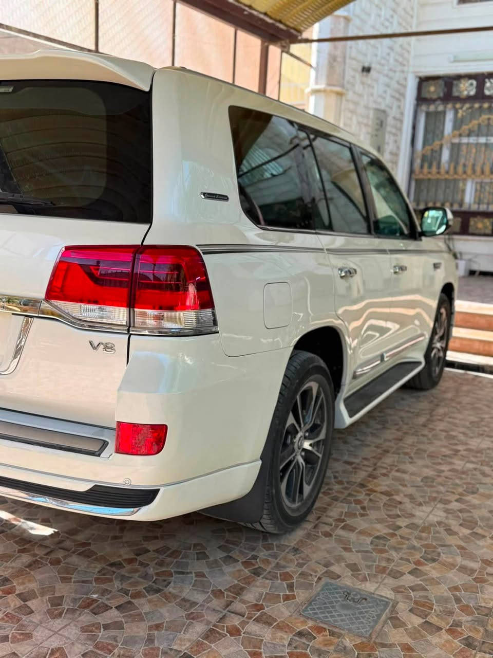 السلام عليكم لأندكروز موديل 2020 ساز باب اول 
محرك 4600 V8
رقم بغداد بسمي تحويل تريد ثاني يوم سنويه 2031
هزه جديده  
مكفوله كفاله عامه من صبغ  وتبديل والفتح ومن الرصعه 
فول مواصفات 1/1
عداد لكزز
بصمه تشغيل
بصمه أبواب
أشارت ترحيب
تشغيل عن بعد
مري شفط
خمس كامرات
فتحه سلايت
كشنات جلد اصلي
كشنات ثنين ثلاث حركات
جام تصعيد تنزيل عل ريمونت
دبل ماوس
8 ايرباك
جنطه كهرباء ذكيه
3قطع تبريد
اشاره لكزز
ثلاجه
مطفايه
مري قلاب
شاشه اماميه
شاشات خلفيه
سماعات 
حساس أمامي
حساس خلفي
وباقي مواصفات الساز المعروفه
السياره جديده بمعنى الكلمه وياها تخم تاير جديد ياباني
ماشيه 61 الف حقيقي

السعر 51500 يعني 5شدات 15 ورقه
 
للإستفسار اتصل على

***********

مكان السياره بابل
