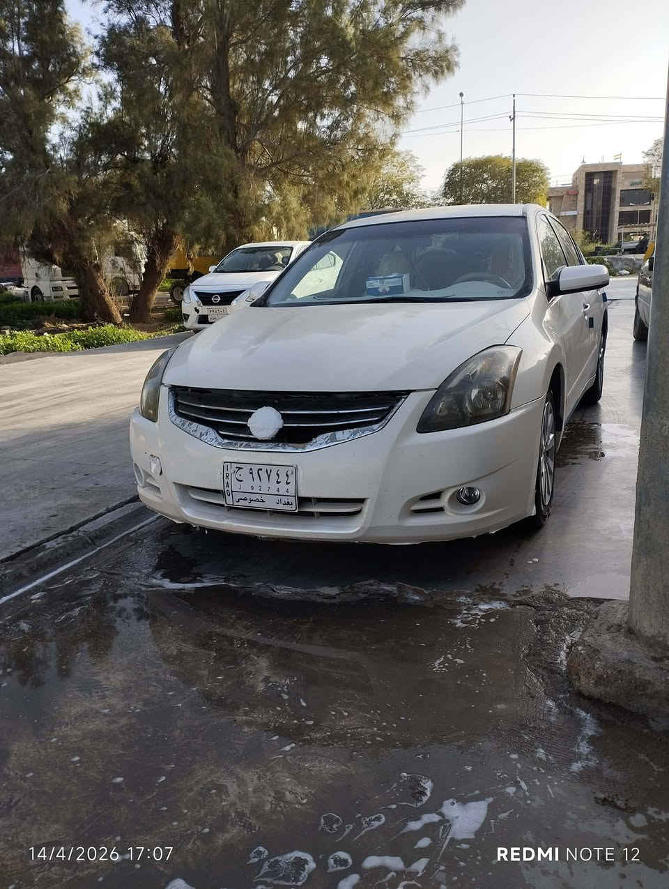 ئالتيما 2010 براوة خليجي
جوار تايةي لوكي لةژيراية 
كيرو مةكينة بةشةرت تازة رؤني گوراوة
تةبريد ساردو گةرم 
40 كلا معامةلة
***********
