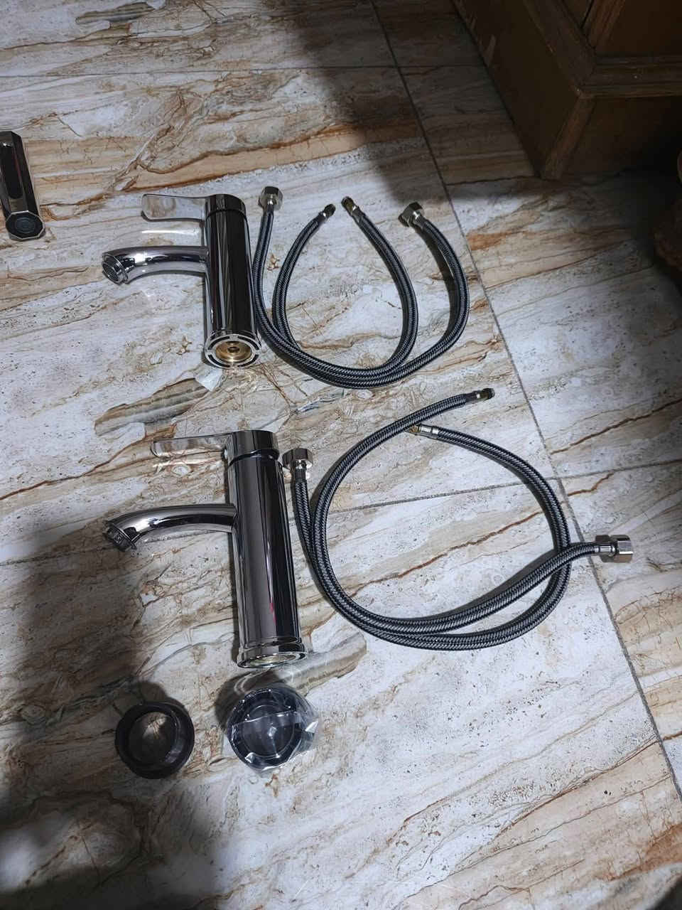 خلاط عدد 4 بل كارتون
سعر الواحد 10
ومراوح عدد 3 باكستاني سعرهن 80
غساله اوتماتيك شغاله سعره 100
عنواني تراث البياع


**إذا كنت صاحب هذا الإعلان وتريد حذفه لأي سبب، رجاءا أرسل رسالة إلى الدعم الفني**