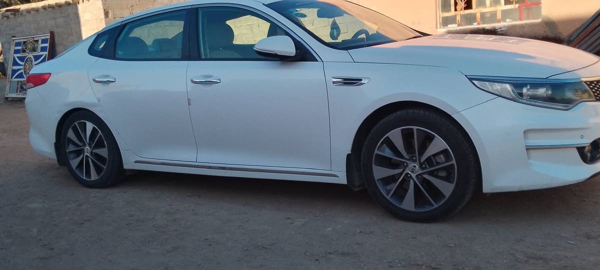 السلام عليكم للبيع اوبتما خليجي 2016 مكفوله كفاله عامه وضع الشركه شكل جديد رقم بغداد سياره جديده بمعنى الكلمه
السعر 158 بيه مجال 
للاستفسار الاتصال بالرقم ***********
