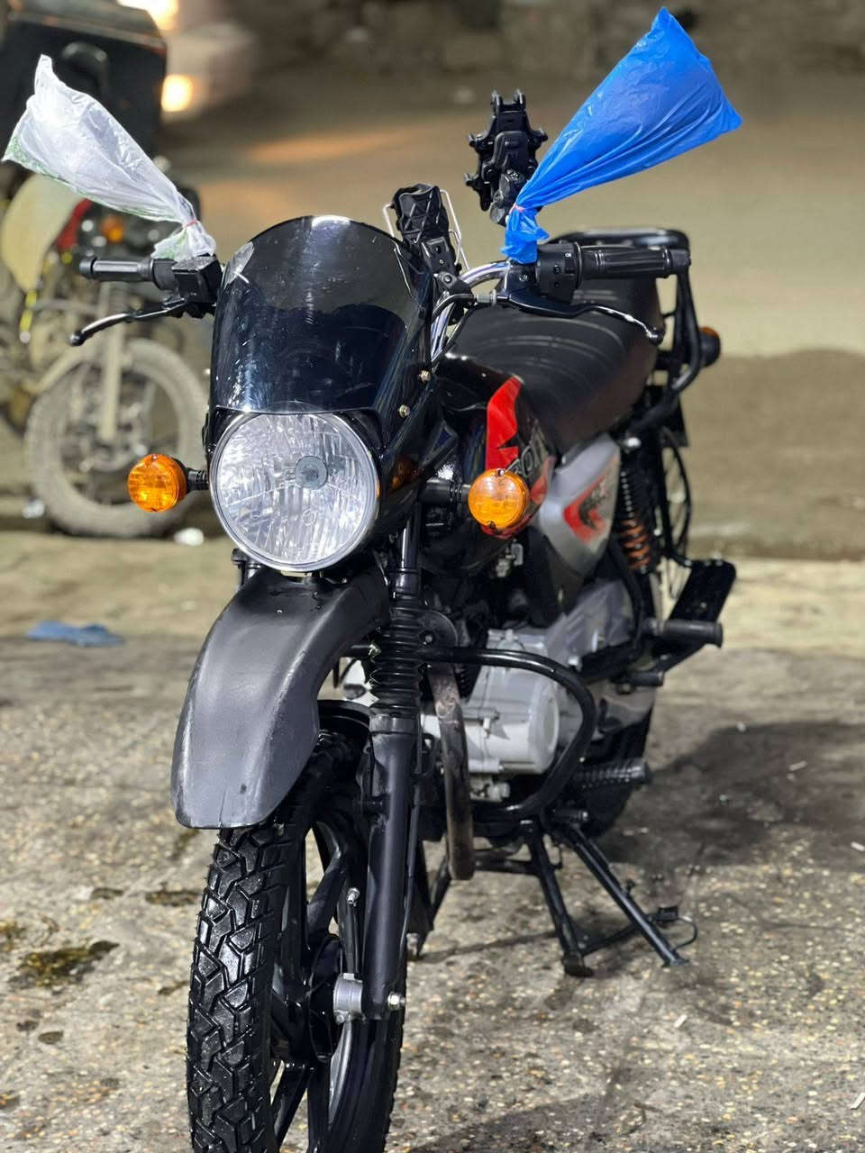 سلام عليكم
دراجه بوكسر مديل 23 مكفوله كفاله عامه
ماشيه 20 الف تحويل ثاني يوم
***********
