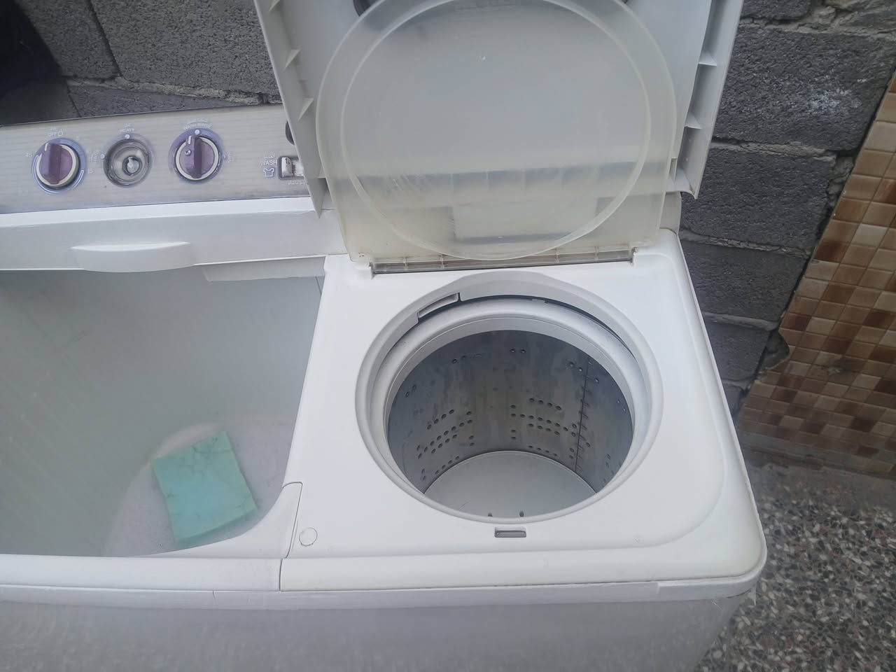 غسالة توشيبا ١٢ كيلو شغالة سعر ٨٠ الف


**إذا كنت صاحب هذا الإعلان وتريد حذفه لأي سبب، رجاءا أرسل رسالة إلى الدعم الفني**