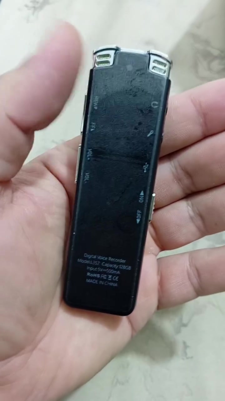 مسجل صوت بهذا الشكل 👇 بسعر 30


**إذا كنت صاحب هذا الإعلان وتريد حذفه لأي سبب، رجاءا أرسل رسالة إلى الدعم الفني**