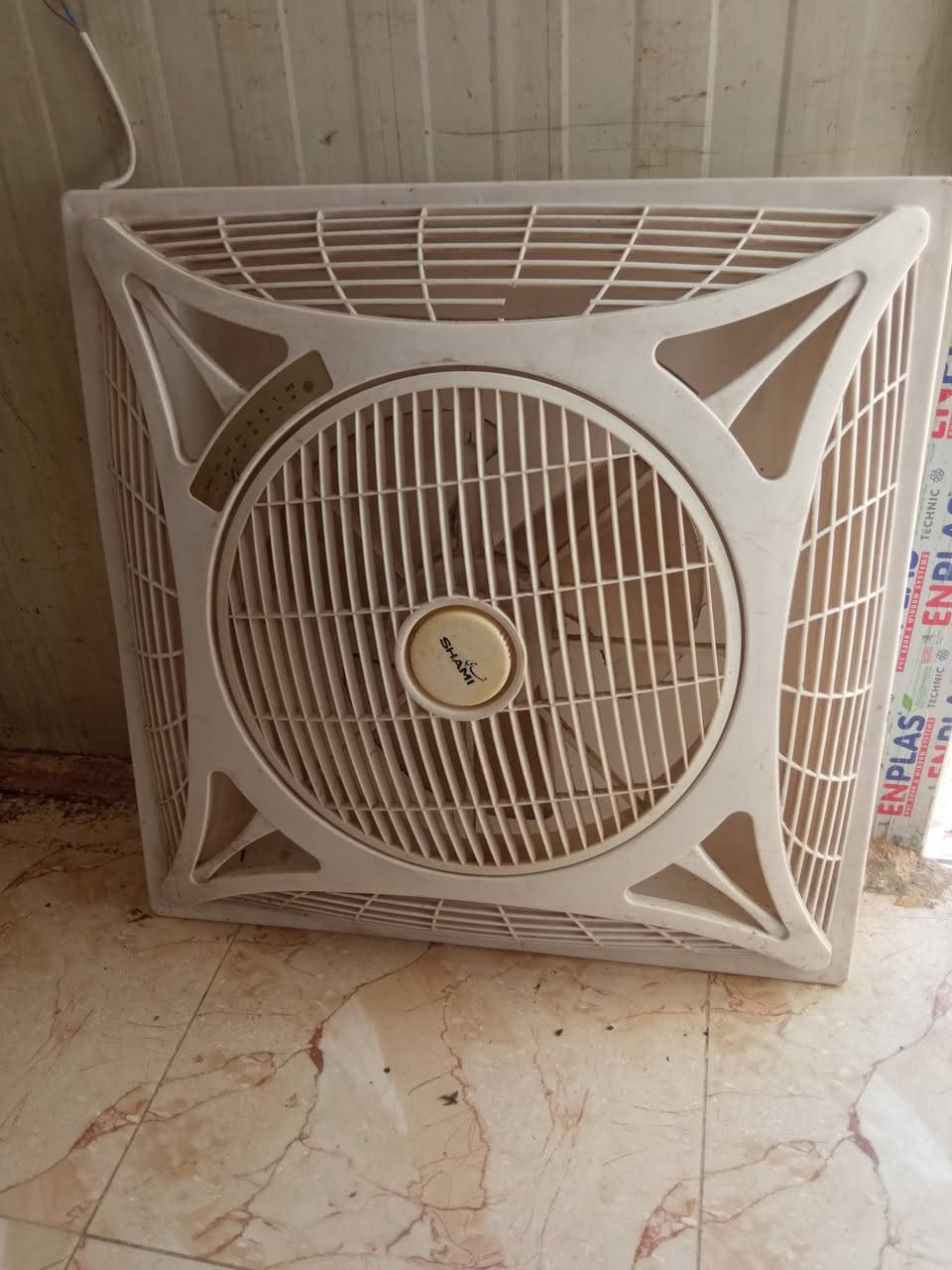 متاح بابل ورديه خارج البحمير،،***********,,***********
