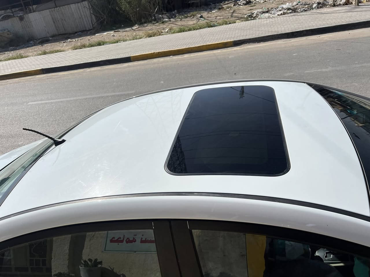 السلام عليكم للبيع موديل 2016 خليجي مكينة دوش بسمي رقم بغداد فول موصفات كير مكينة ع الابلاد مكول من اي نقص مكفولة من دواخل فقط هذا سونار شي بسيط ماشية 98 تحويل موباشر اراوس كونا او سبورتج مكانهة بغداد الدورة بالعافية ع الياخذهة احلة من الصور سعرهة 103$ وبيهة مجال 
*********** تحياتي للجميع
