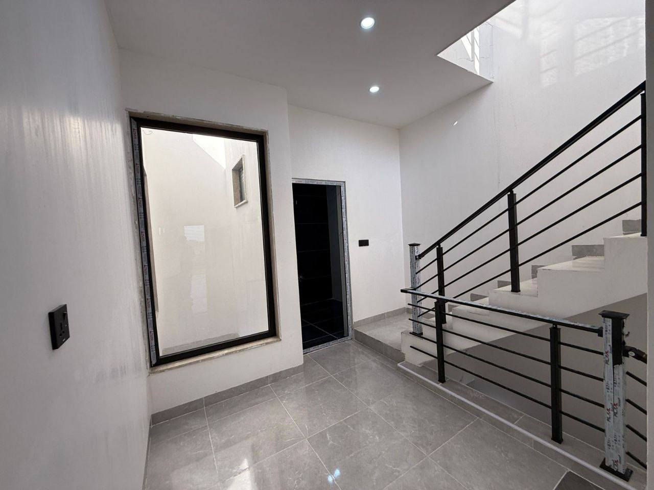 #عقارات_ابو_وسام 
3منازل للبيع في أربيل حي فرمانبران قاطع أمر لواء 150م مقابل حديقة
يتكون:-
4غرف
أستقبال
صالة
مطبخ
مجموعة صحيات

📞للتواصل
📸 السعر والصورة متوفرة على قناتنا الرسمية في التليكرام 👇
🔗 https://t.me/Hassanabowissam

📞 تواصل مباشر واتساب أو اتصال:
📱 ***********
📱 ***********

#عقارات_اربيل #شقق_للبيع_اربيل #بيو_لبيع_اربيل  #فلل_للبيع_اربيل #مجمعات_سكنية_اربيل
 #عقارات_كردستان  
#استثمار_عقاري_اربيل #عقارات_بغداد_سليمانية_اربيل  #عقارات_شمال_العراق  

⬅️ الأسعار والصور داخل القناة… لا تفوّت الفرصة

تابعنا الان وشوف احدث العقارات يوميا 🏘️
🔗https://t.me/Hassanabowissam
