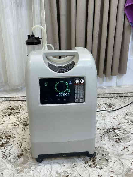 جهاز اوكسجين  نضيف كلش ومسمعل قليل 
اتصال  ***********
