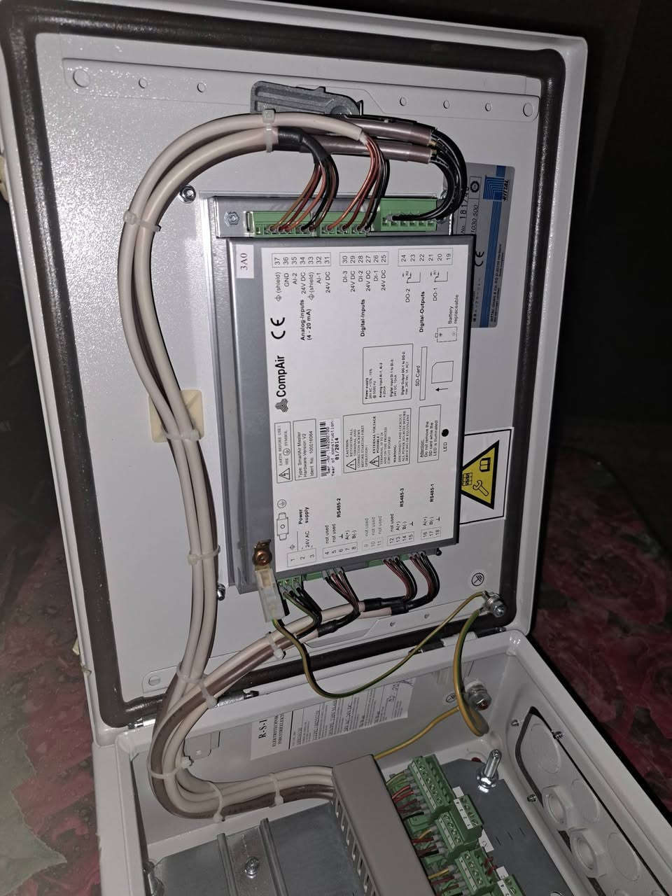 السلام عليكم بورد بعده وضع الشركة للبيع ليدفع سعر يسوه يشوف خيره


**إذا كنت صاحب هذا الإعلان وتريد حذفه لأي سبب، رجاءا أرسل رسالة إلى الدعم الفني**