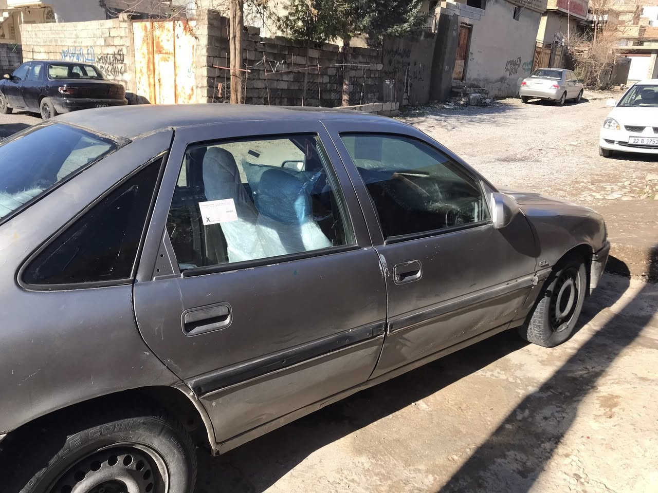 سەرەتا بەناوی خوای گەورە 
ئۆپڵ فیکترا بۆ فرۆشتن
مەکینە ١٦ قایش پان
پاوەر
گێڕومەکینە بەشەرت
تەقەوڕەقە بەشەرت
کارەبای بەشەرت
گێچی بەنزینو حەماوە ئیشەکات
گەرمی مەزبوت
فڵچەولایت کامل مەزبوت
سارەکەبەس ماشاڵەی دەوێ
هەمووشتی بەشەرتە
دەحمو لێدراوەی پێوەنیە
موسو بڕاوە بەشەرت
حلوجە زەمانی هەزار ساڵی دەکەم
سحری قفڵی ٩ گەڵا
خوار هەموو بازاڕ
شوێن ڕانیە
***********
